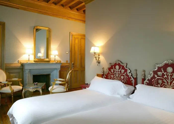 Отель Castillo De Arteaga 4*